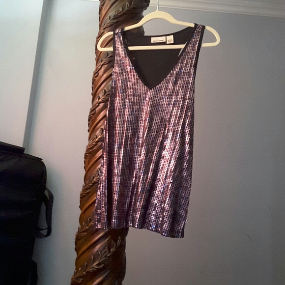 DKNY Top - Picture 1 of 1